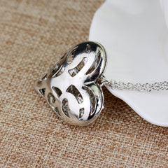 Retro Hollow Peach Heart Pendant Necklace