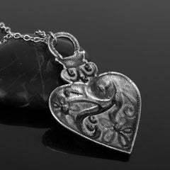 Retro Vampire Diaries Heart-shaped Pendant Necklace