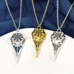 Retro Luminous Crow Skull Eagle Beak Pendant Necklace