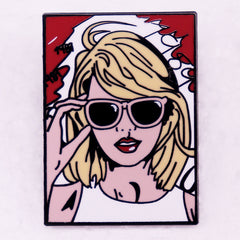 Taylor 1989 Brooch Badge