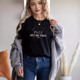 Trendy Girls' Set Me Free Face Print T-shirt