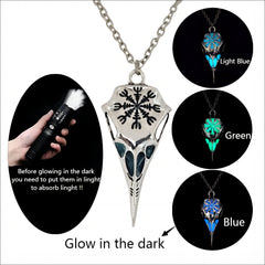 Retro Luminous Crow Skull Eagle Beak Pendant Necklace