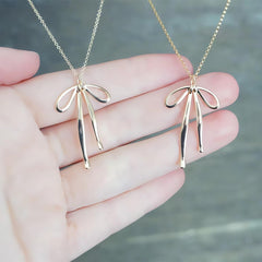 Fashionable Bow Pendant Necklace