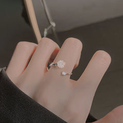 White Rose Ring