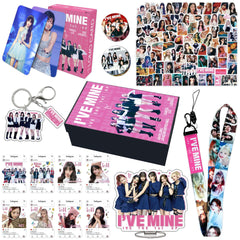 KPOP Album < i > Keychain Sticker Gift Box