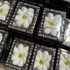 GD Daisy Plush Pendant