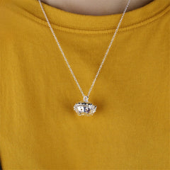 Game Onion Knight Stud Earrings Necklace Keychain