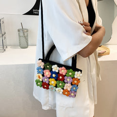 Hand-woven Flower Shoulder Slung Handbag