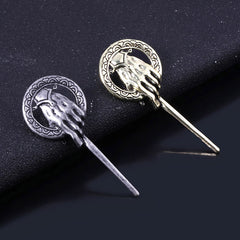 King's Hand Brooch Pin