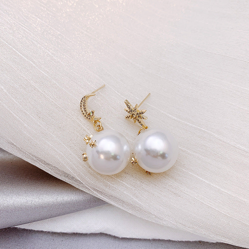 Star and Moon Pearl Earring