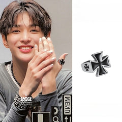 Keonho Cross Ring