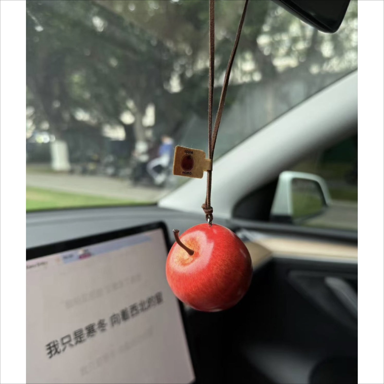 Bubble Apple Pendant 🍎