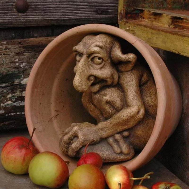 Funny Troll Courtyard Ornament Spoof Decoration