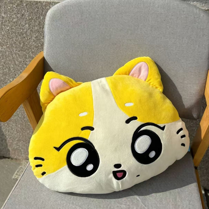 EN- Big Head Doll Throw Pillow