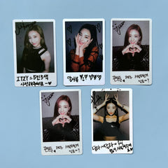 IT'z DIFFERENT Polaroid Photocard
