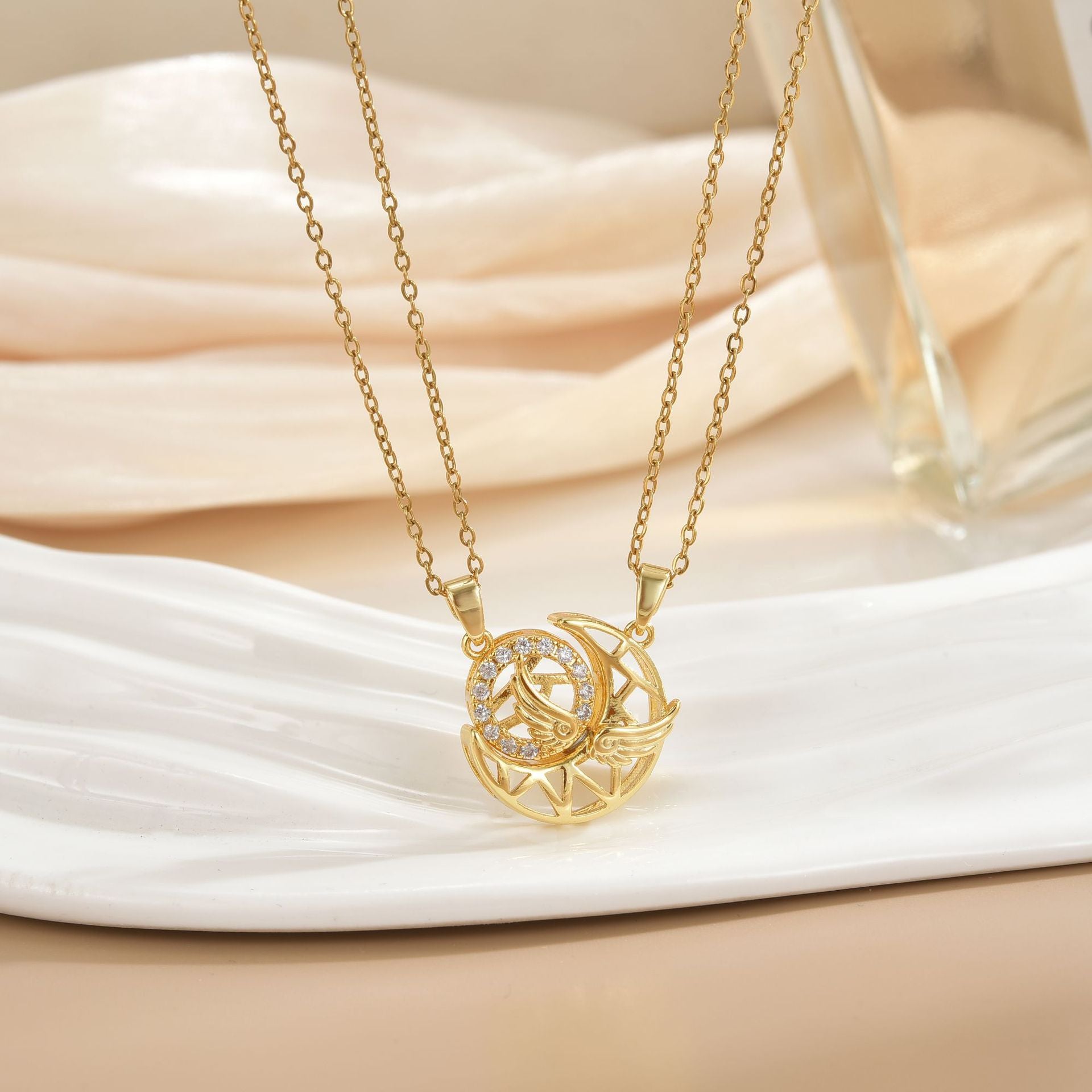 Versatile Magnetic Sun Moon Couple Necklace