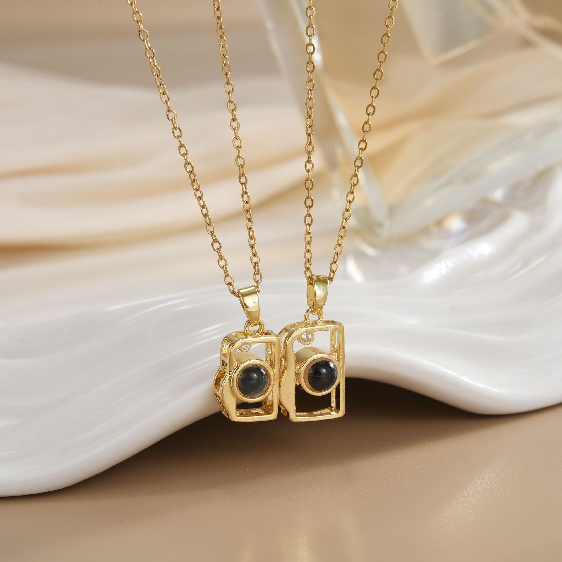 Versatile Magnetic Sun Moon Couple Necklace