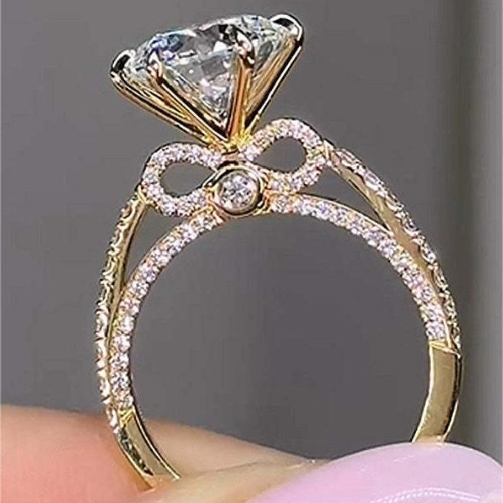 Elegant Inlaid Zircon Ring