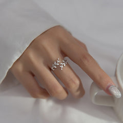Swirl Leafs Ring