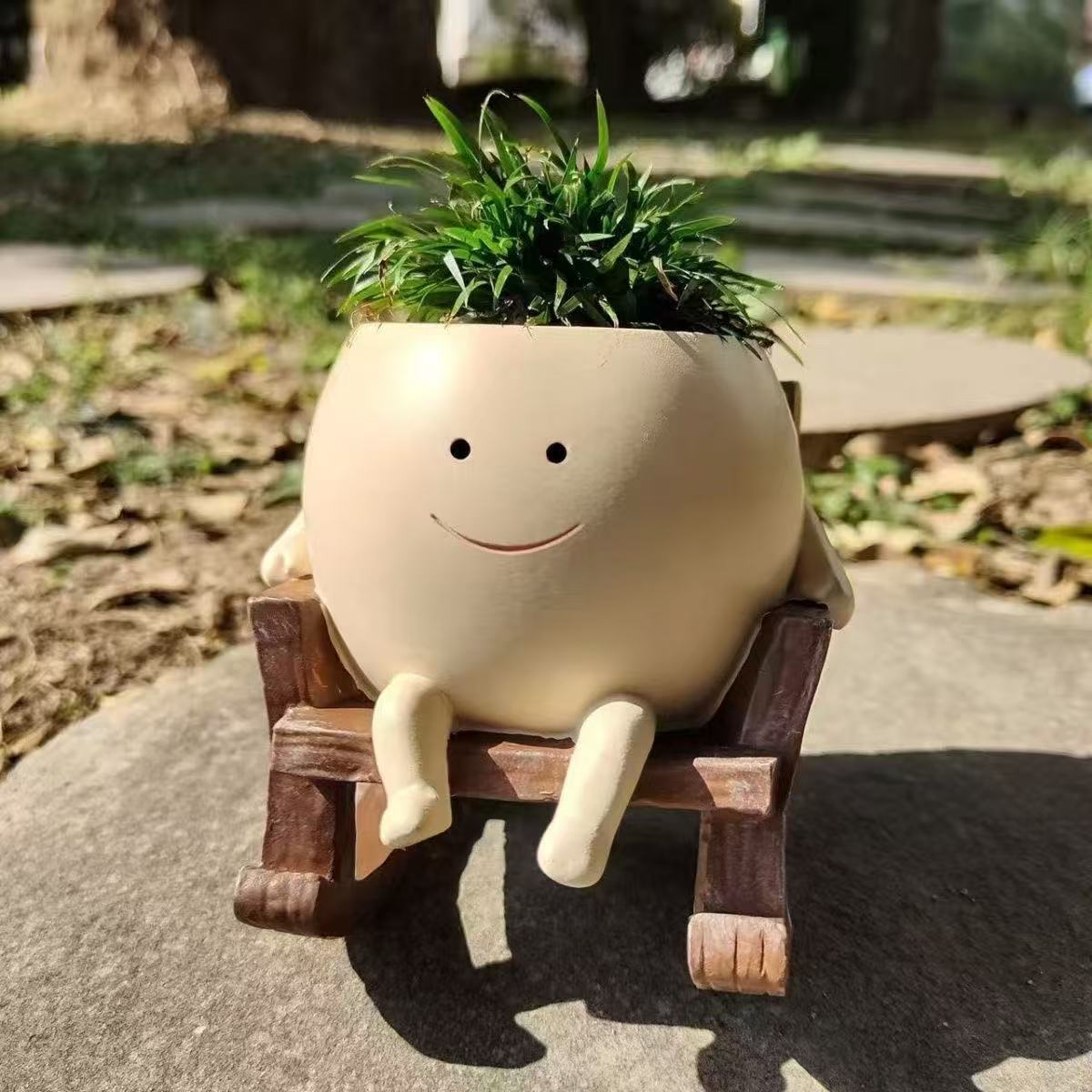 Rocking Chair Smiley Pot