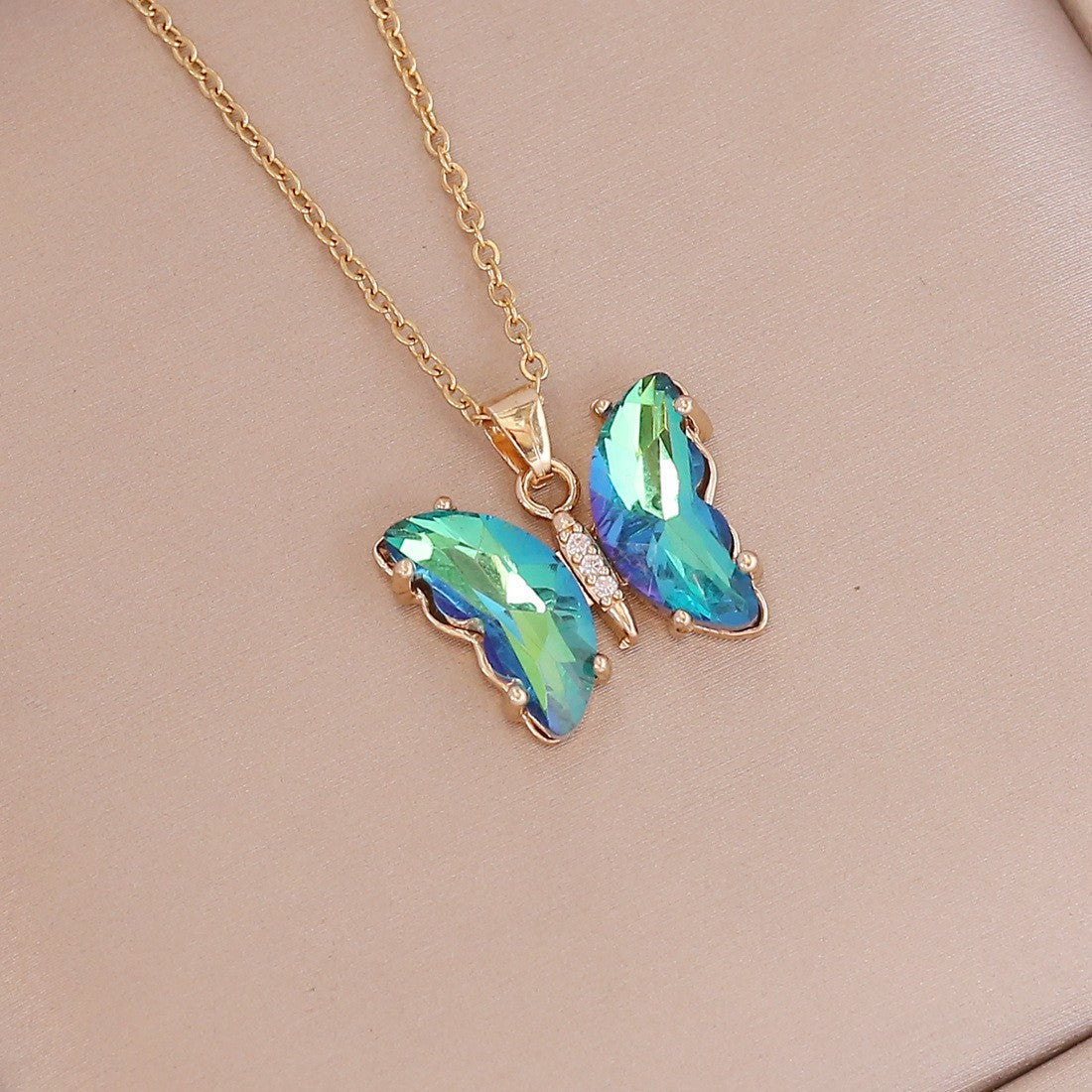 Women's Gradient Butterfly Necklace