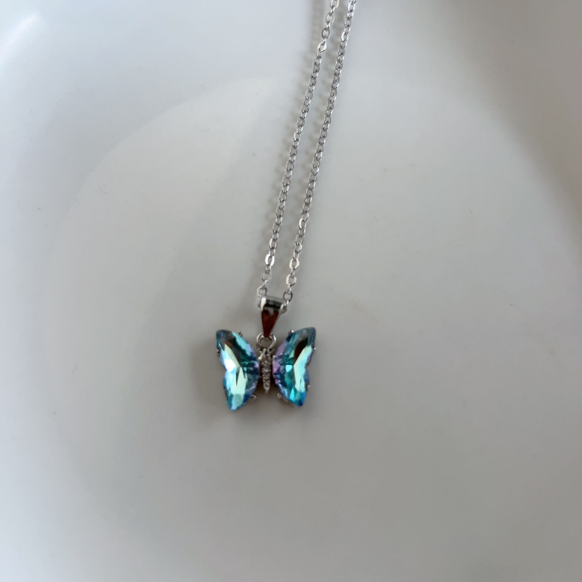 Women's Gradient Butterfly Necklace