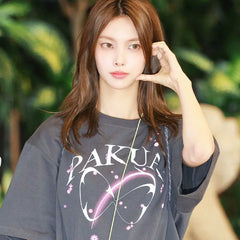 YUNAH Grey PAKUA Graphic T-Shirt