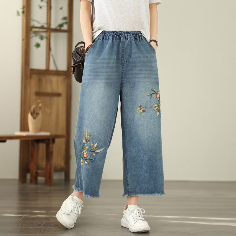 Women's Floral Embroidered Elastic Waist Jeans
