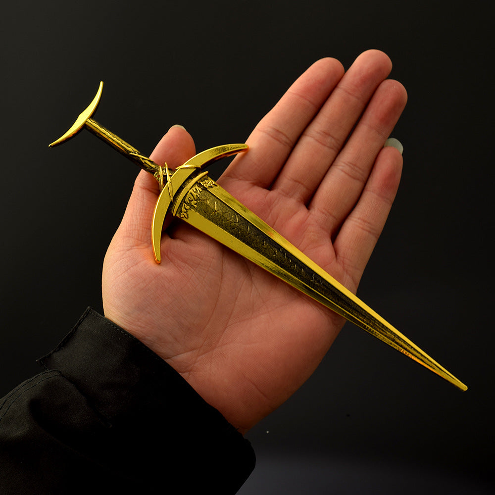 Golden Order Greatsword Game Crafts Ornament