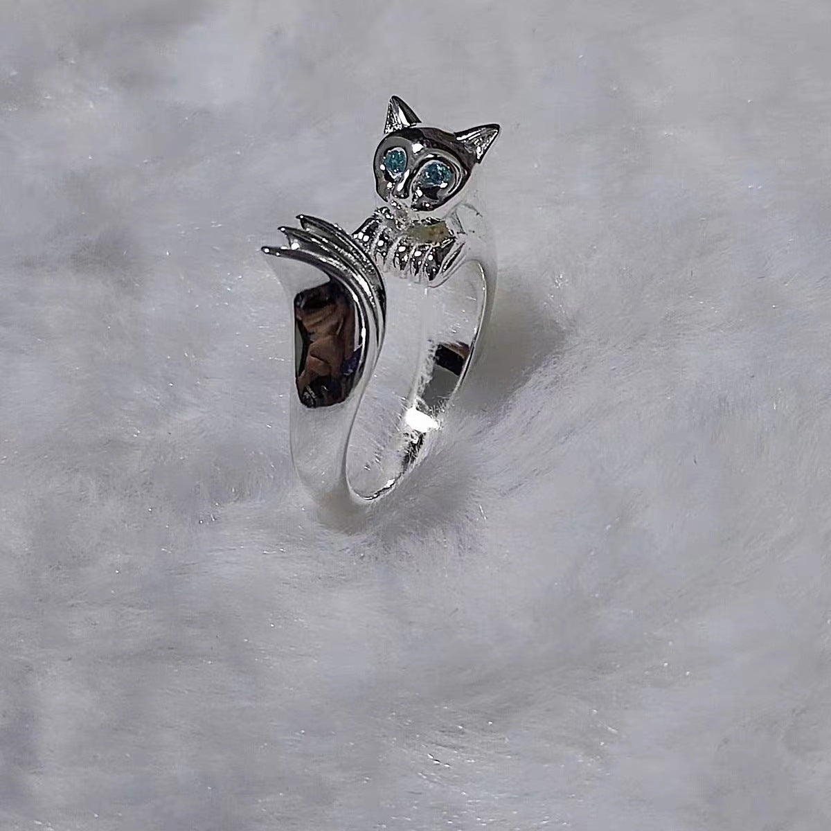 Exquisite Retro Silver Cat Ring