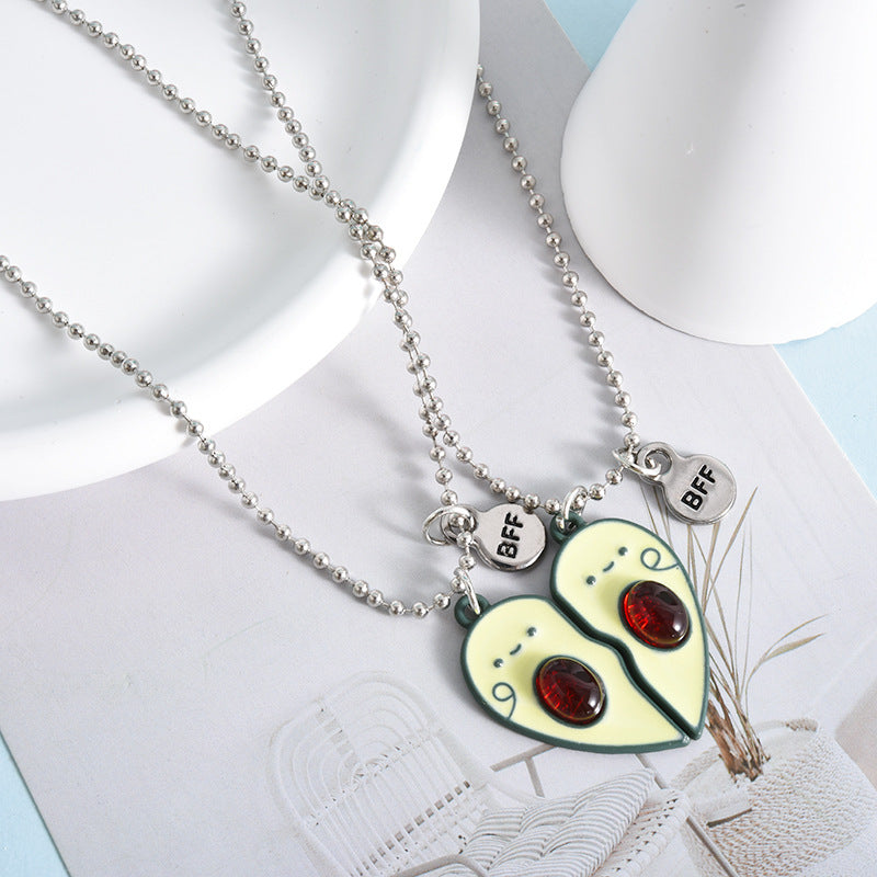 BEST FRIENDS Heart-shaped Pendant Necklace