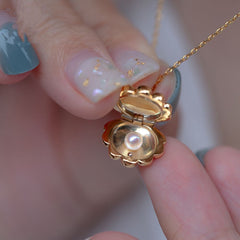 Shell and Pearl Necklace