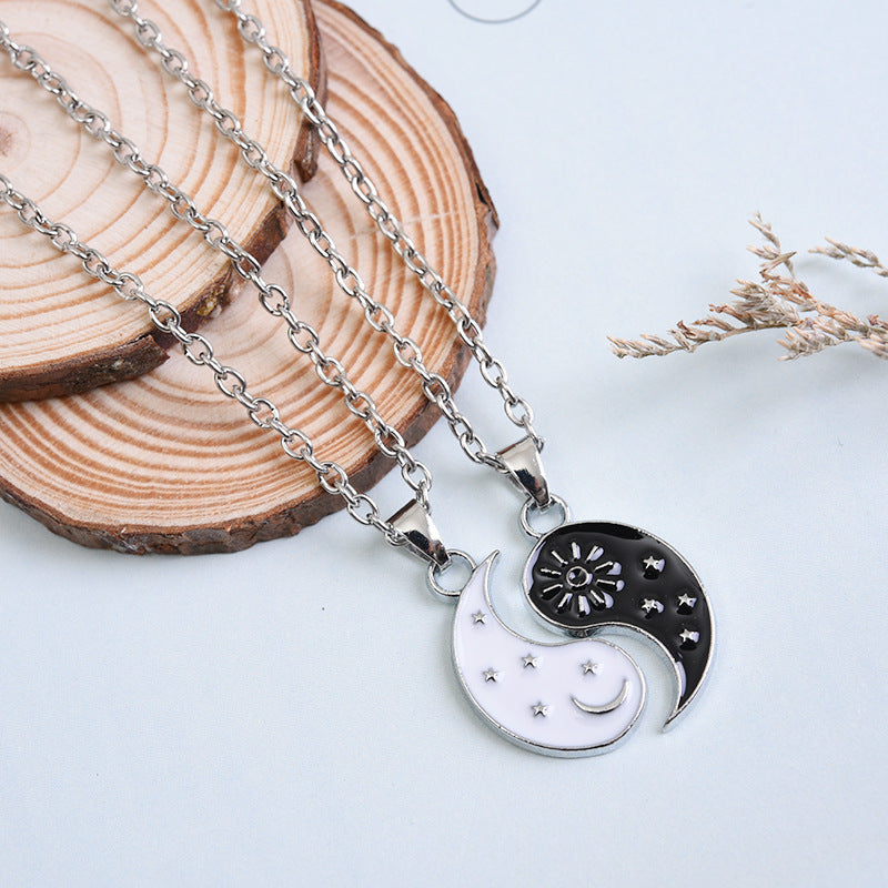 BEST FRIENDS Heart-shaped Pendant Necklace