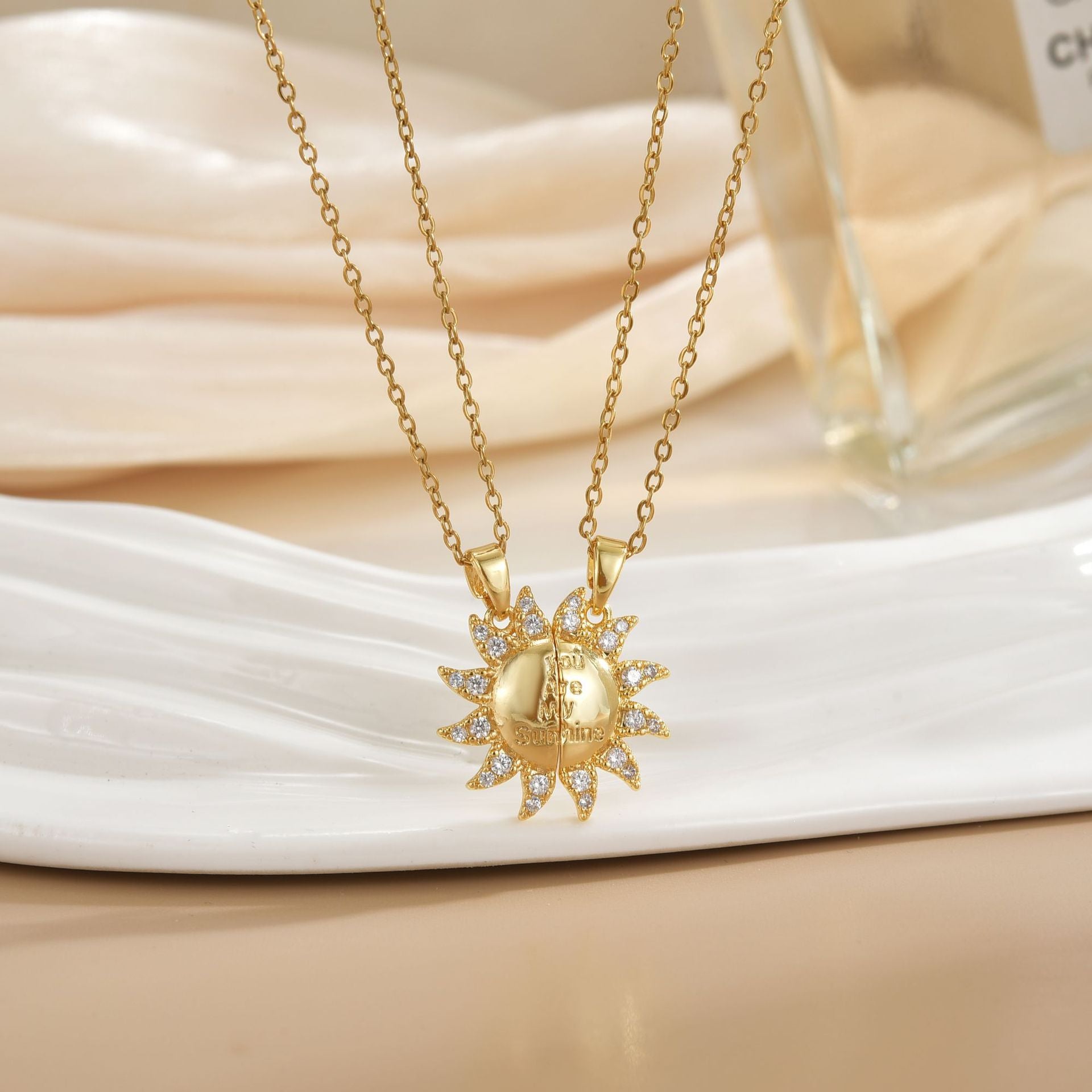 Versatile Magnetic Sun Moon Couple Necklace