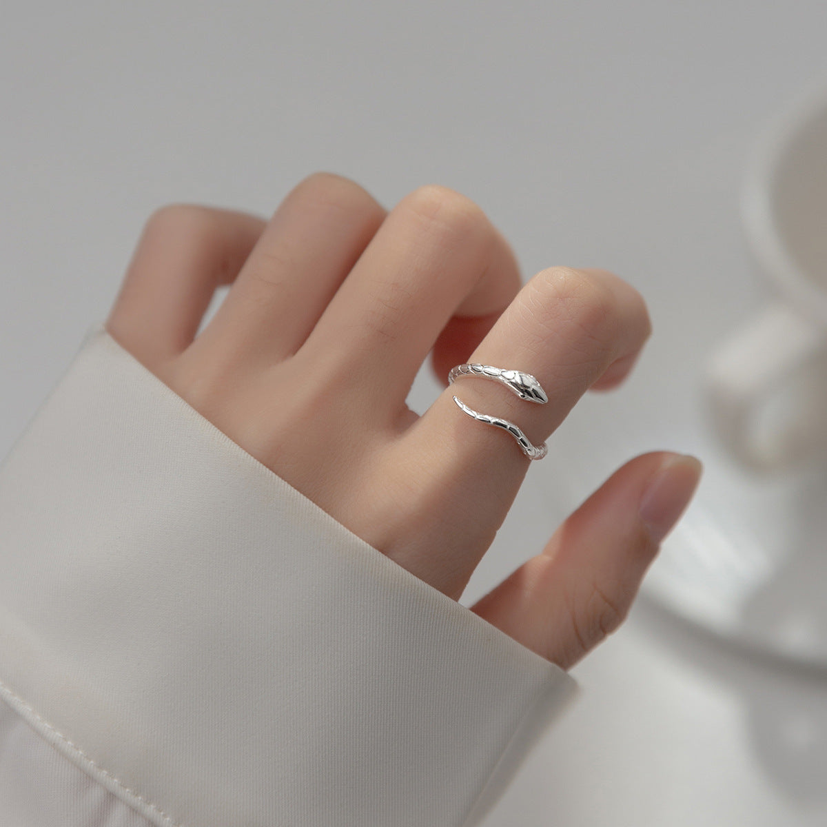 Snake-shaped Adjustable Ring