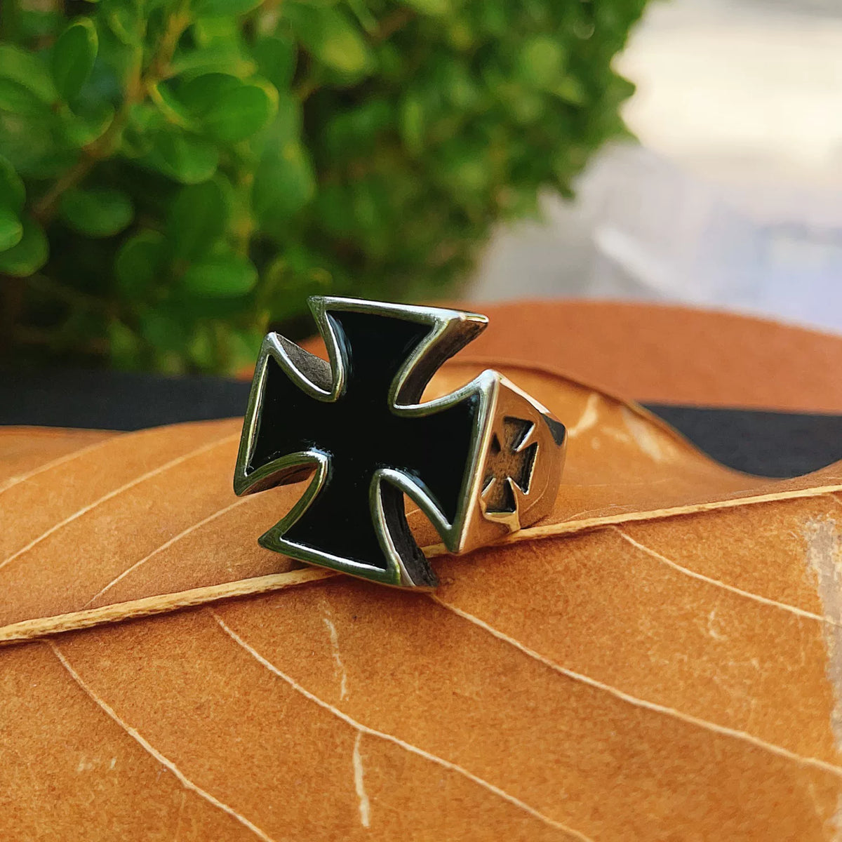 Keonho Cross Ring