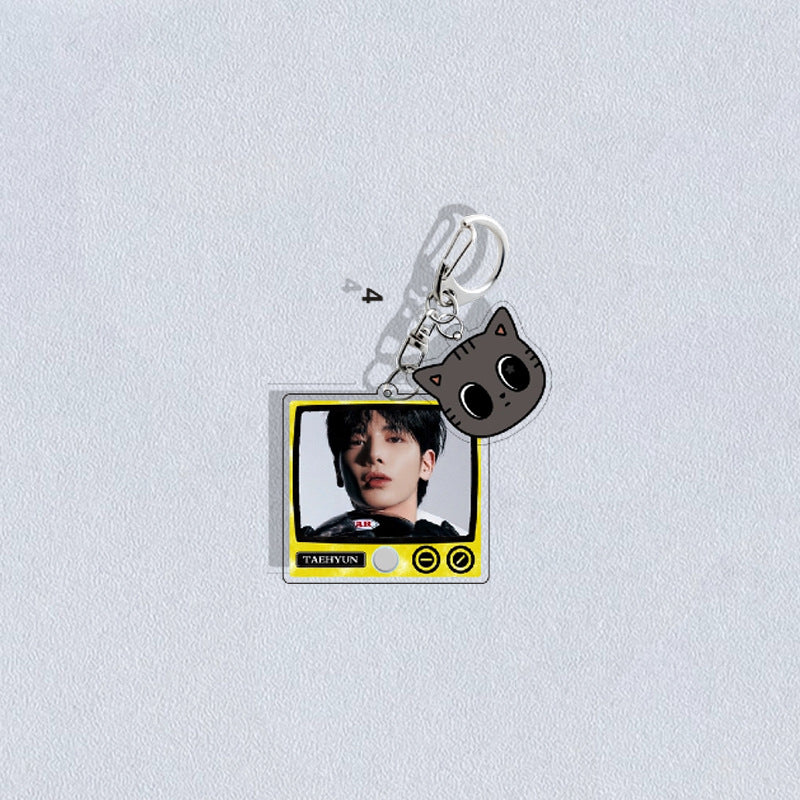 HUENINGKAI TAEHYUN Acrylic Pendant Keychain