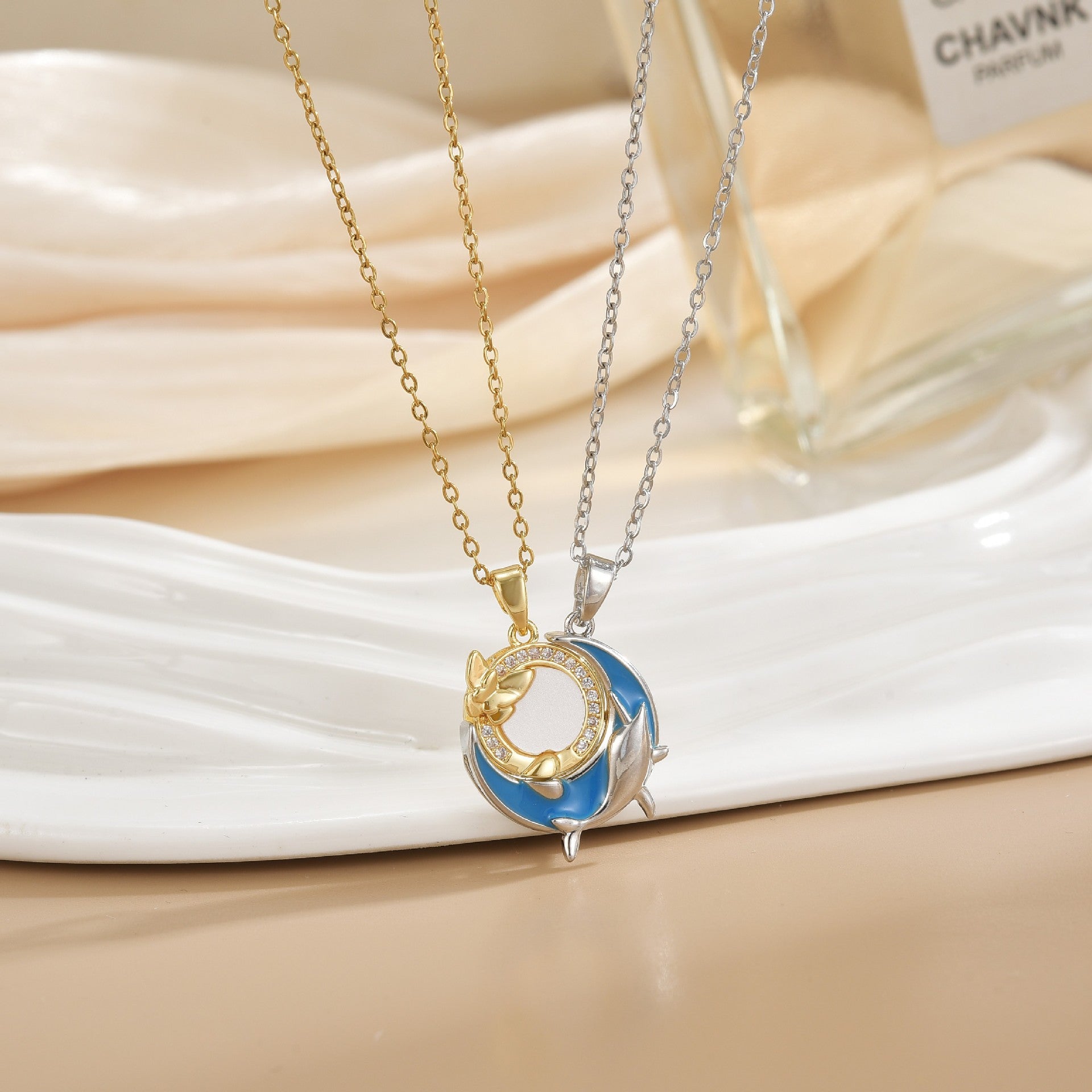 Versatile Magnetic Sun Moon Couple Necklace