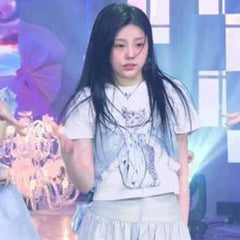 Wonhee White Kitten Print Crop T-Shirt