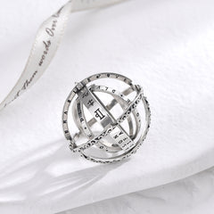 Retro Silver Astronomical Ball Cosmic Ring