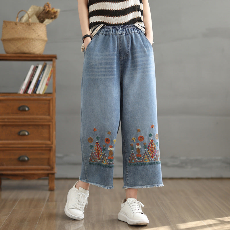 Women's Floral Embroidered Elastic Waist Jeans