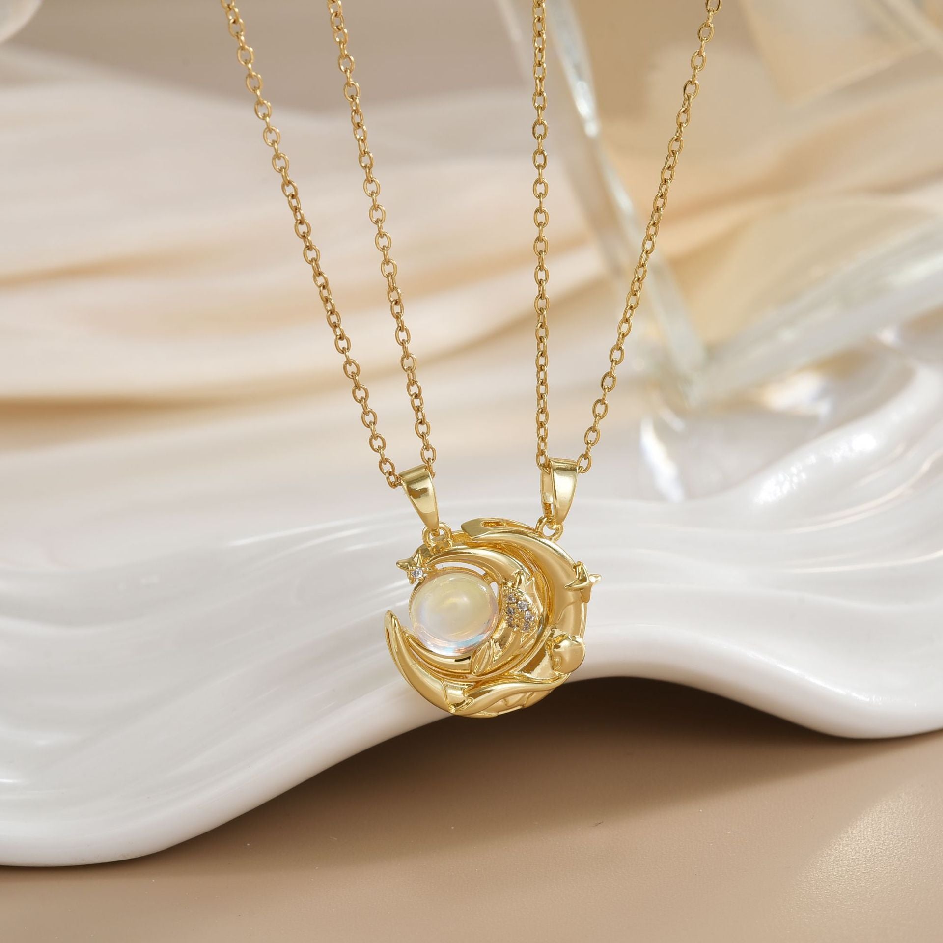 Versatile Magnetic Sun Moon Couple Necklace