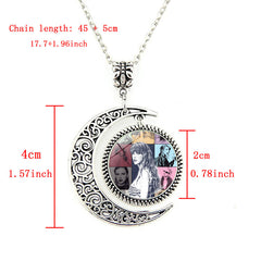 Chic Taylor Moon Shape Necklace Jewelry