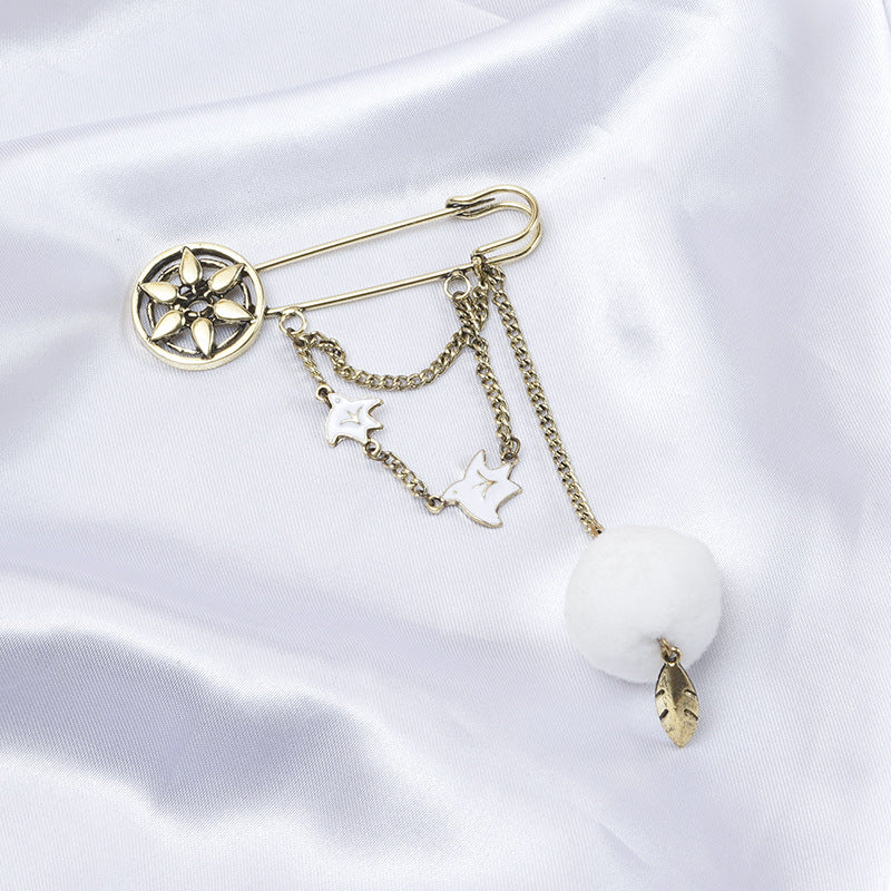 Exquisite Game Fashion Wanderer Brooch