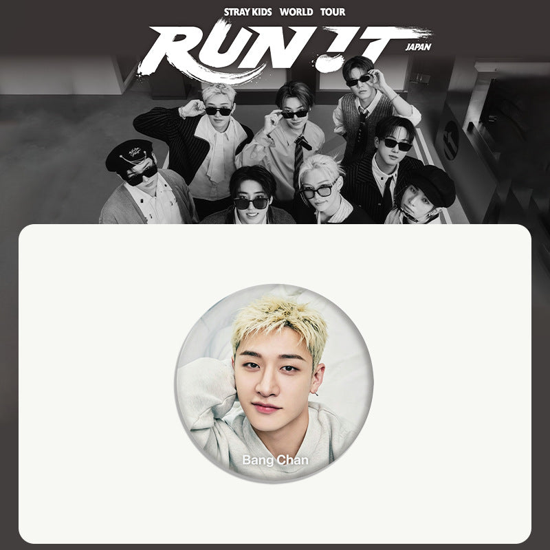SKZ Tour "RUN IT IN JAPAN" Badge Keyring Set