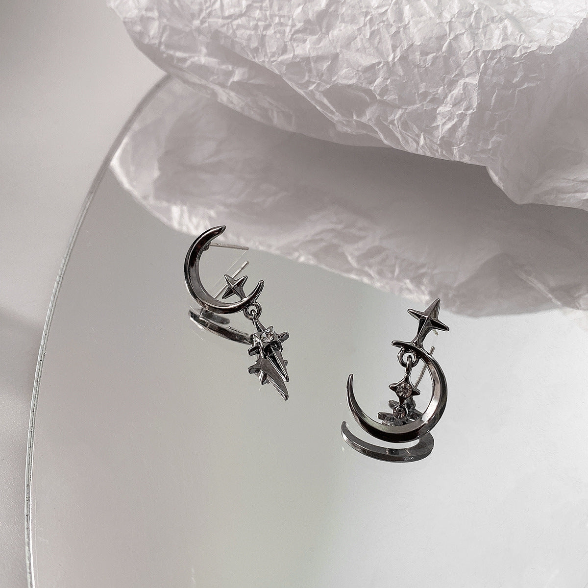 Chic Niche Star Moon Earrings