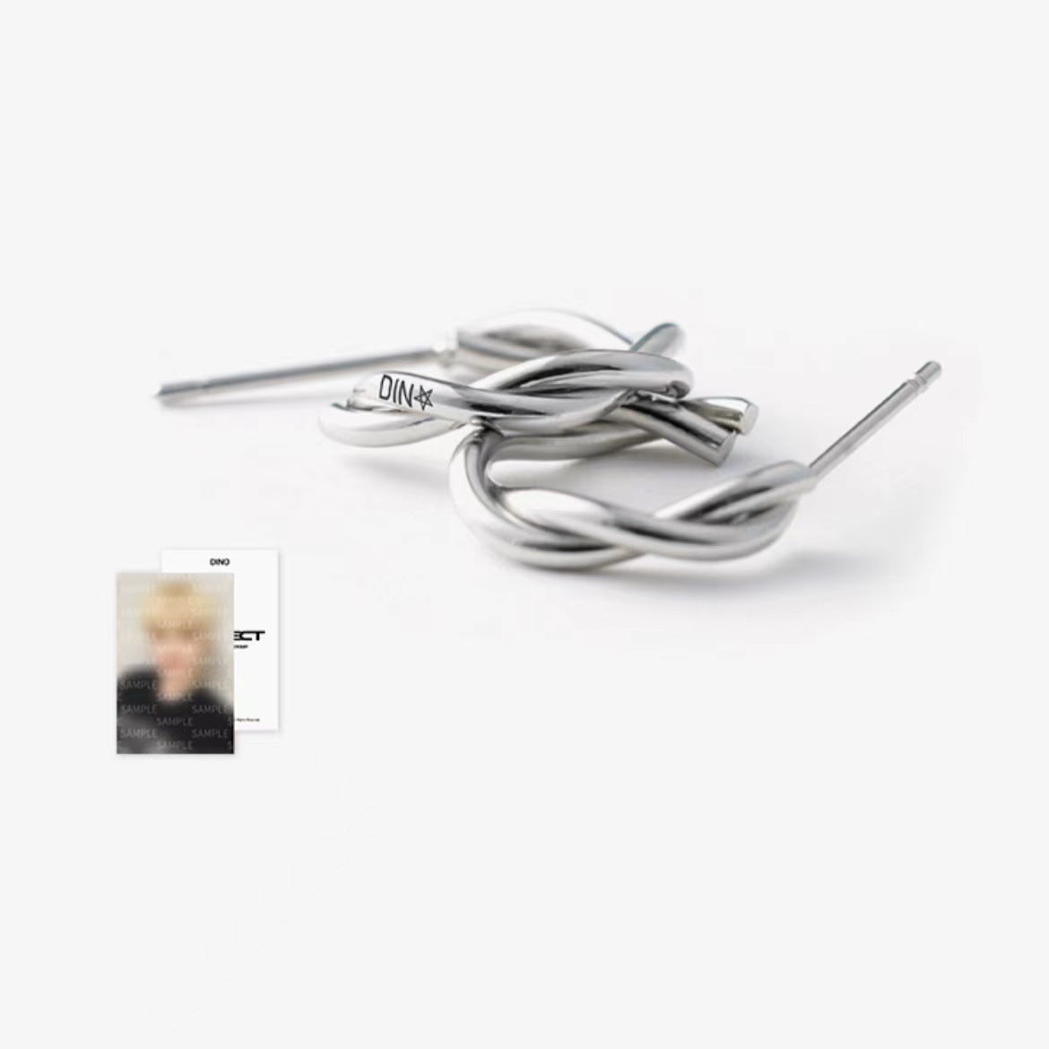 Seventeen Anniversary Stud Earring