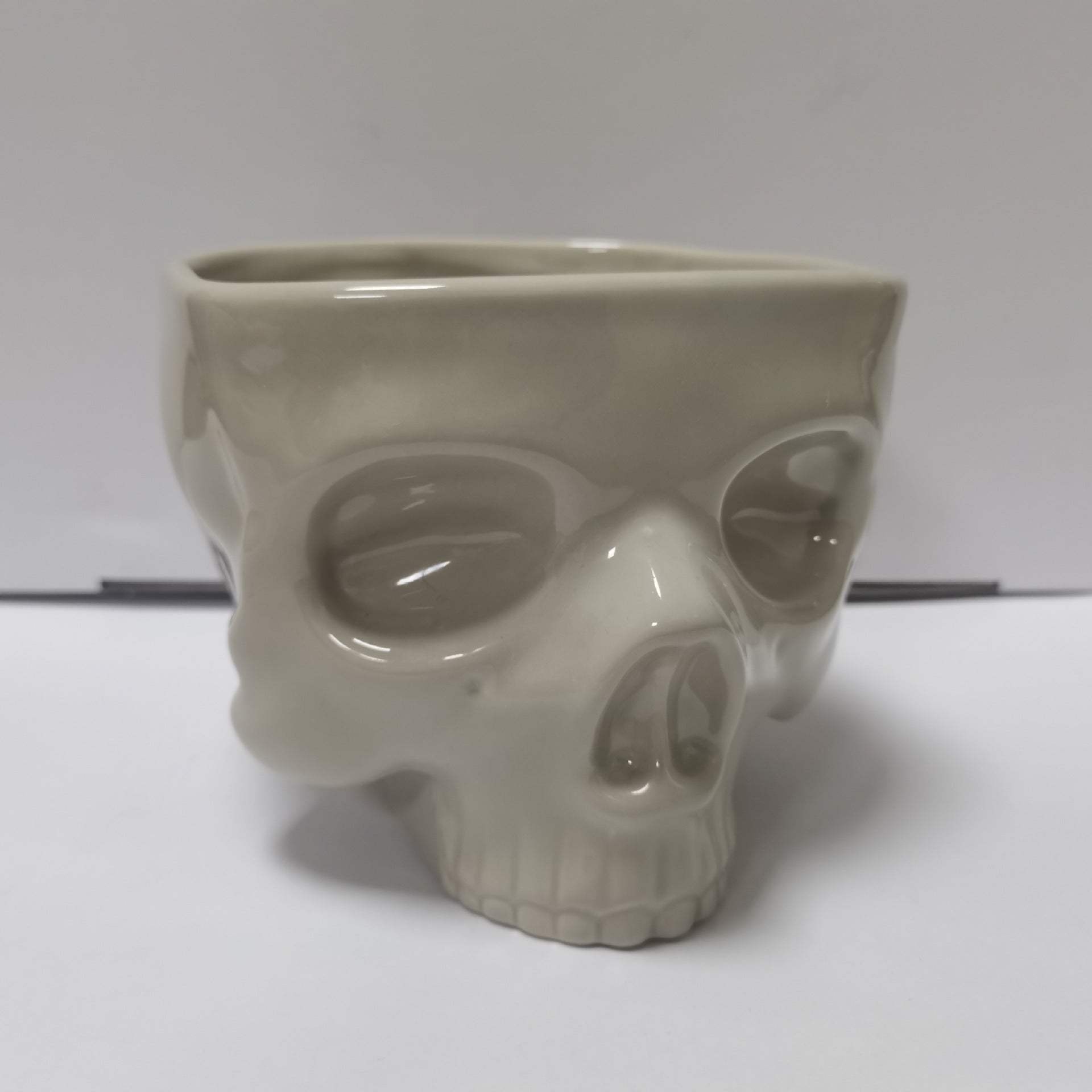 Porcelain Gothic Dining Skull Bowl