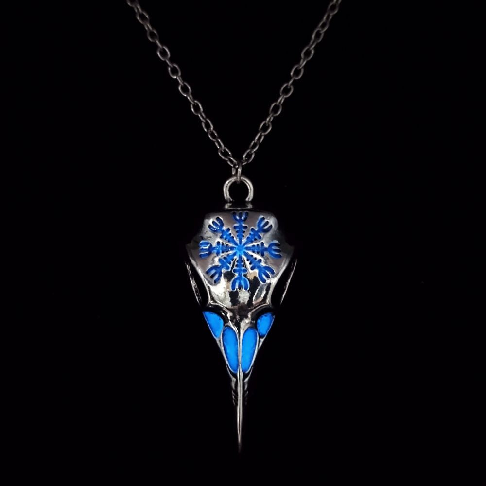 Retro Luminous Crow Skull Eagle Beak Pendant Necklace