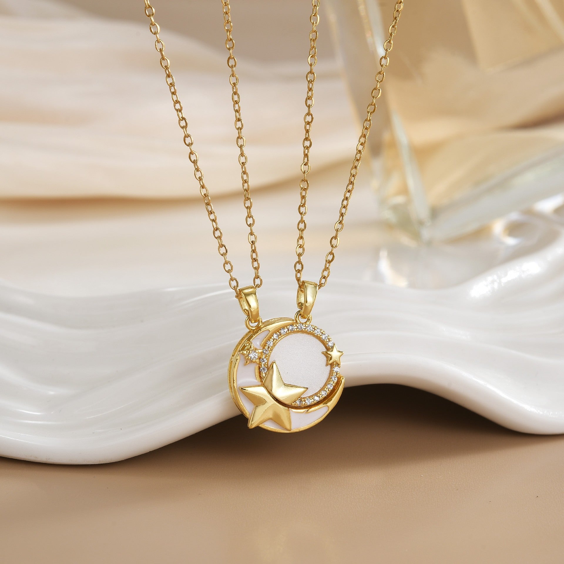 Versatile Magnetic Sun Moon Couple Necklace